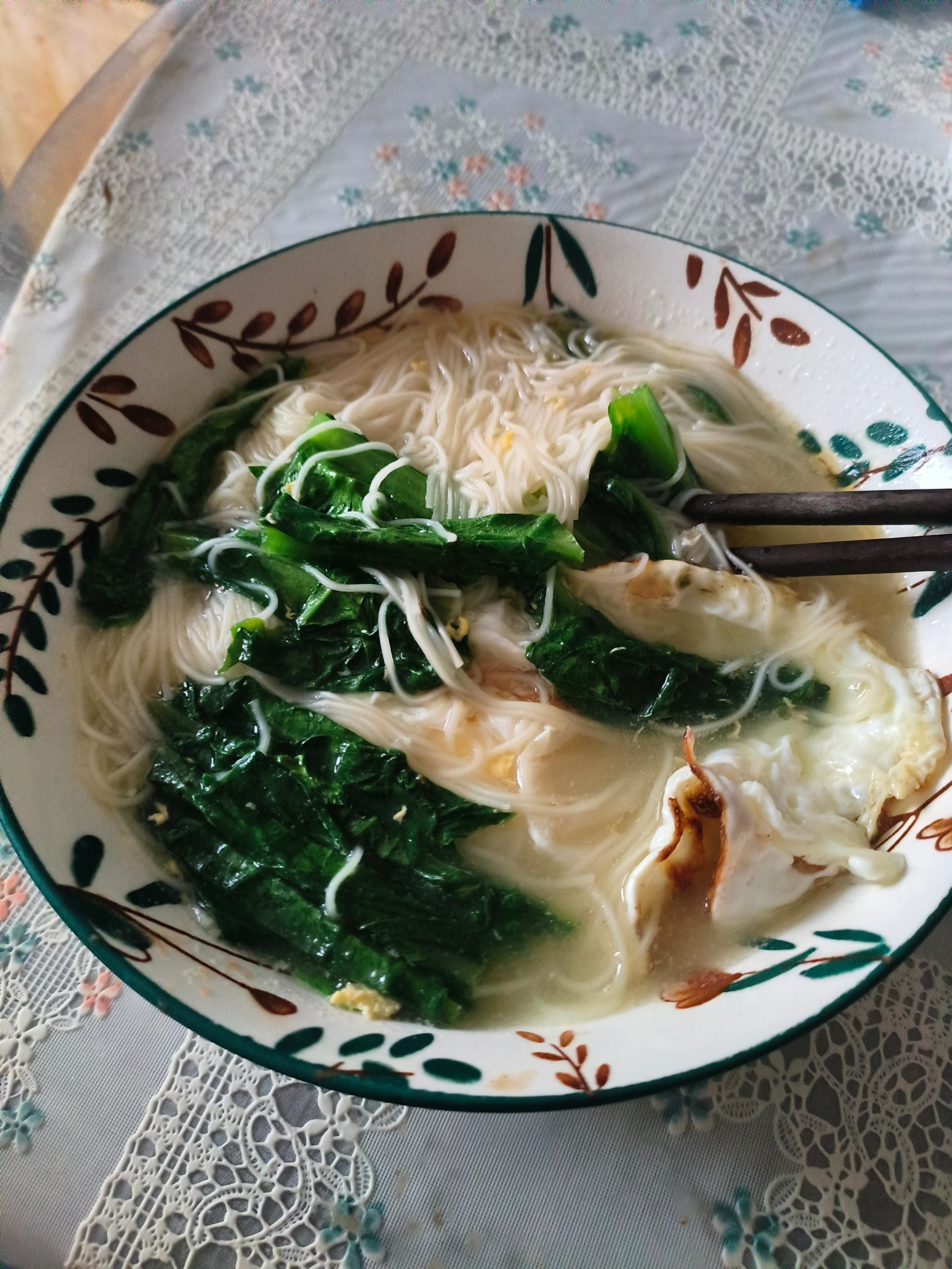 午饭吃啥，愁人啊，先看看我的早饭吧，每天都是这样，都不知道做啥😔