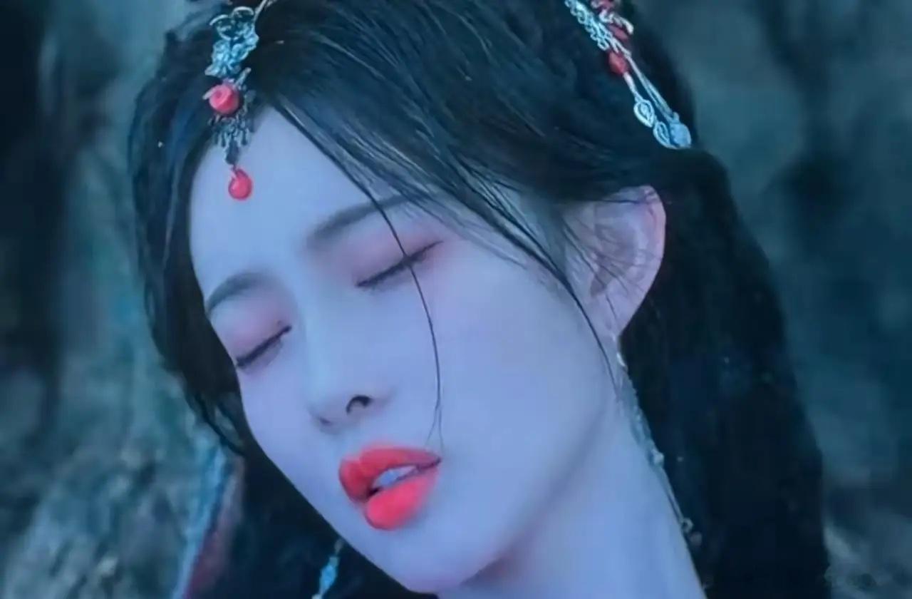 终于搞明白了为什么现在的电视剧都不好看不能光责怪化妆师和导演不给力而是现在的演员