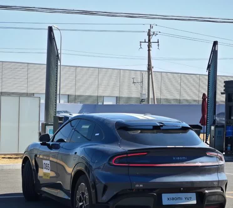 明天晚上小米YU7就发布了，作为纯电动SUV，对手之一就是特斯拉ModelY，