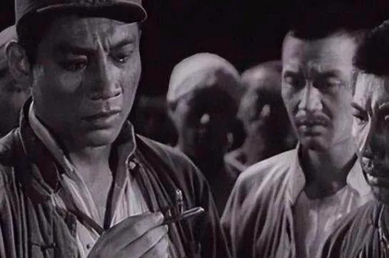 1942年的晋察冀敌后根据地，寒风裹着硝烟味四处弥漫。日军女间谍美智子换上粗布衣