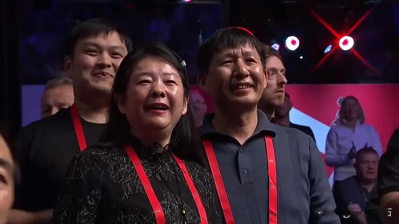 就凭这一句话，吴宜泽吊打100%的同龄人！在他夺冠之后，他说的第一句话就是，冠军