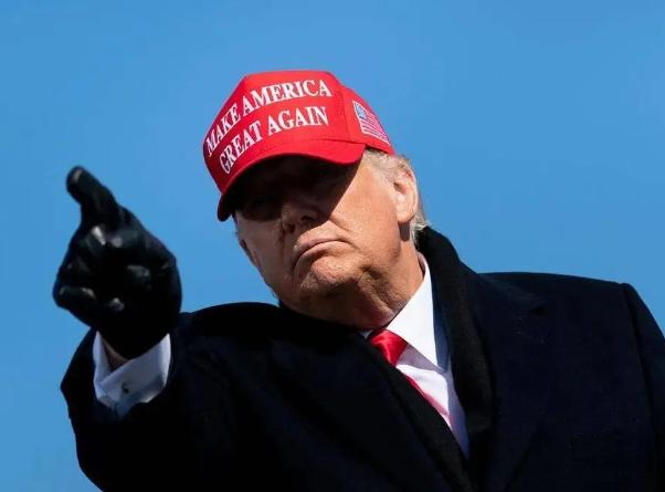 早已看透两面三刀？特朗普高调宣布访华计划，中国却火速划出底线。中方近日明确表态，