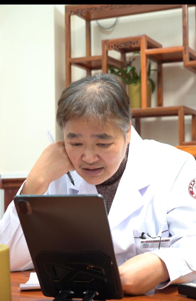 肝纤维化、肝硬化？说了800遍了，只靠清肝化瘀，越治越硬！大家好，我是北京