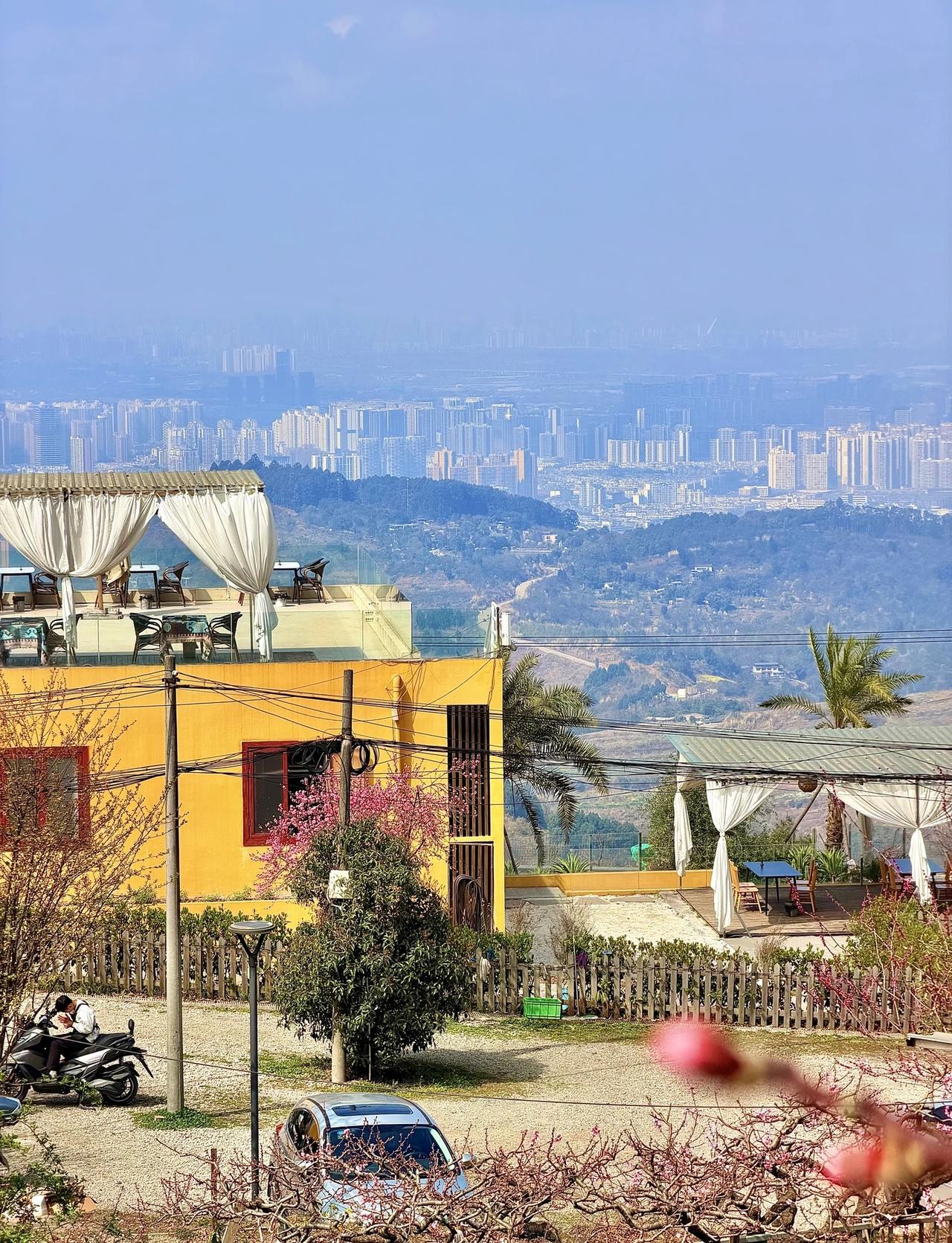 龙泉山！找到了最佳赏🌸看晚霞露营的观景地预测会是下一个爆火的地方，披萨🍕