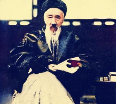 1895年，58岁的张之洞身体不舒服，下属赵茂昌送来了一支野山参。张之洞吃了后龙
