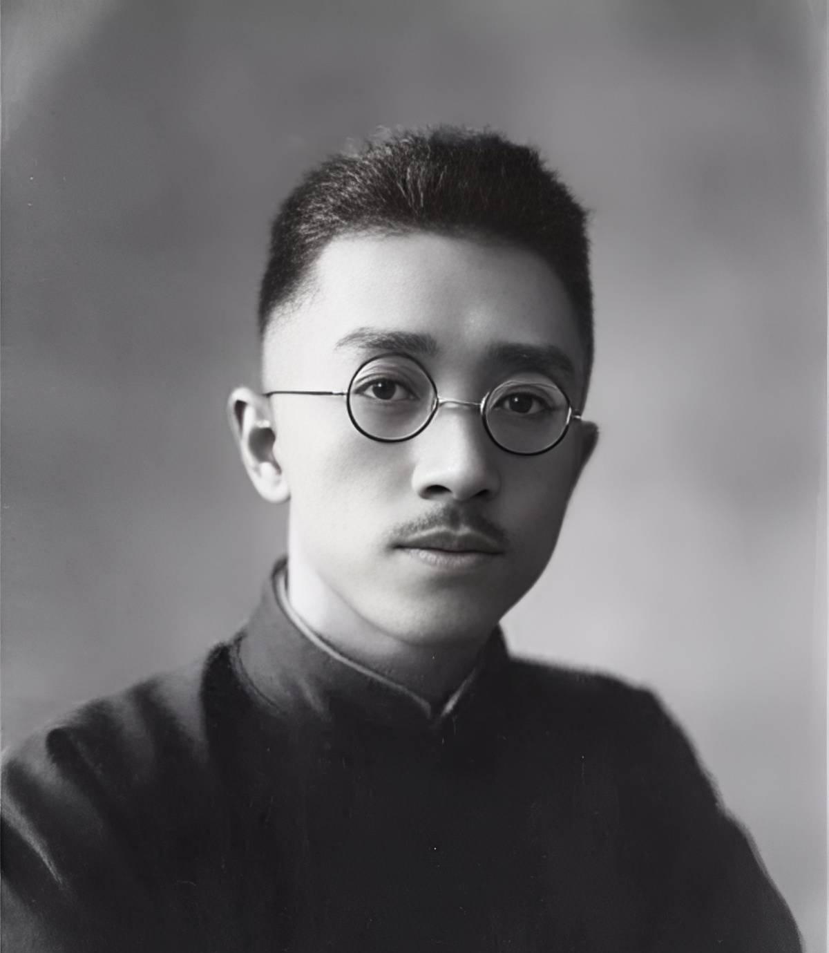 胡适离开大陆之前，做了两件事，致使毛主席对他彻底失望。胡适，作为近代中国历史绕不