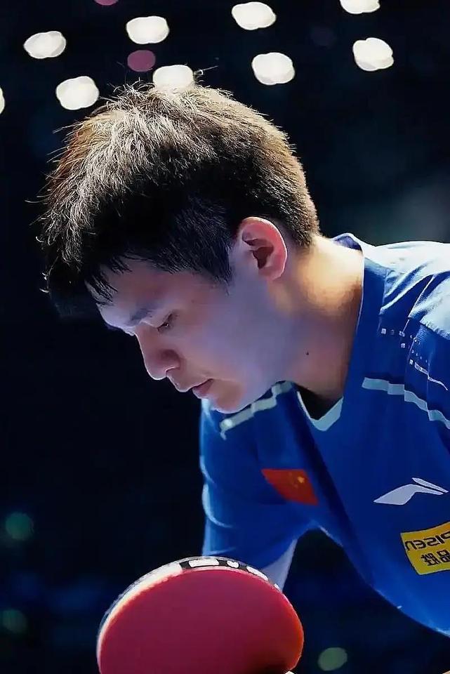 林诗栋又倒在张本拍下，石头成了磨刀石。2026是最后窗口，他得把张本、雨果