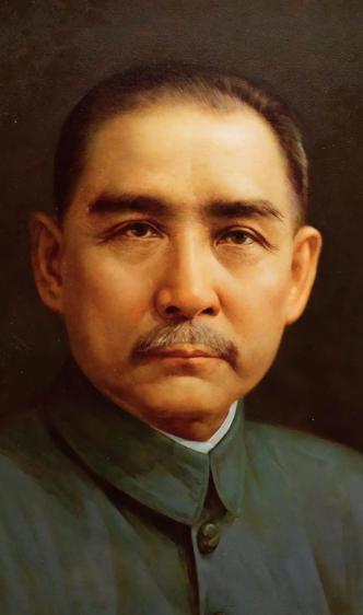 1904年旧金山街头，孙中山的命悬在一群杀手手中。可当杀手看清他身后保镖的面容时