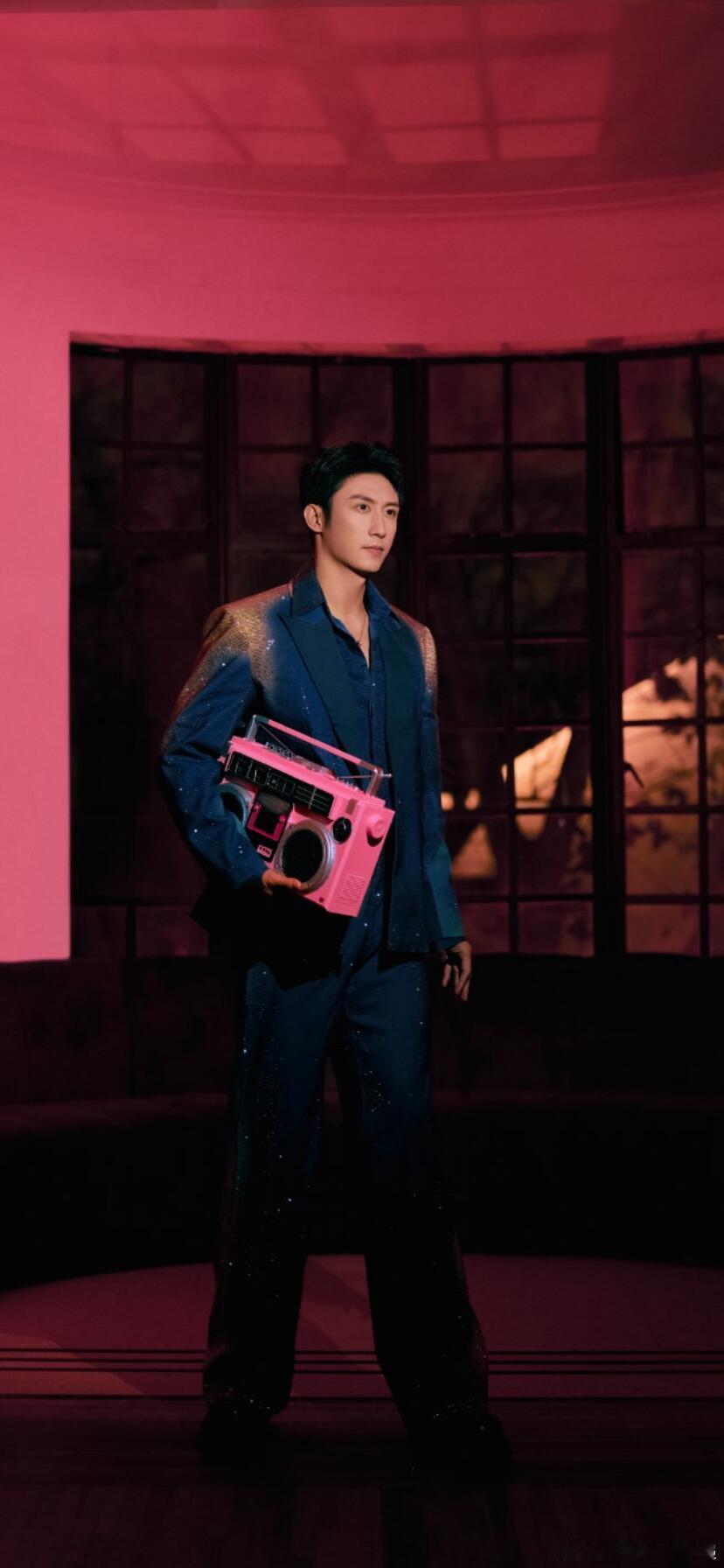 黄景瑜唱歌粉又活了黄景瑜要唱歌了，这个消息对唱歌粉来说就是过年。人民演艺影视金