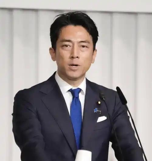 在中方警告日本不到24个小时之后，同场参会的日本防卫大臣小泉进次郎和日本外务大臣