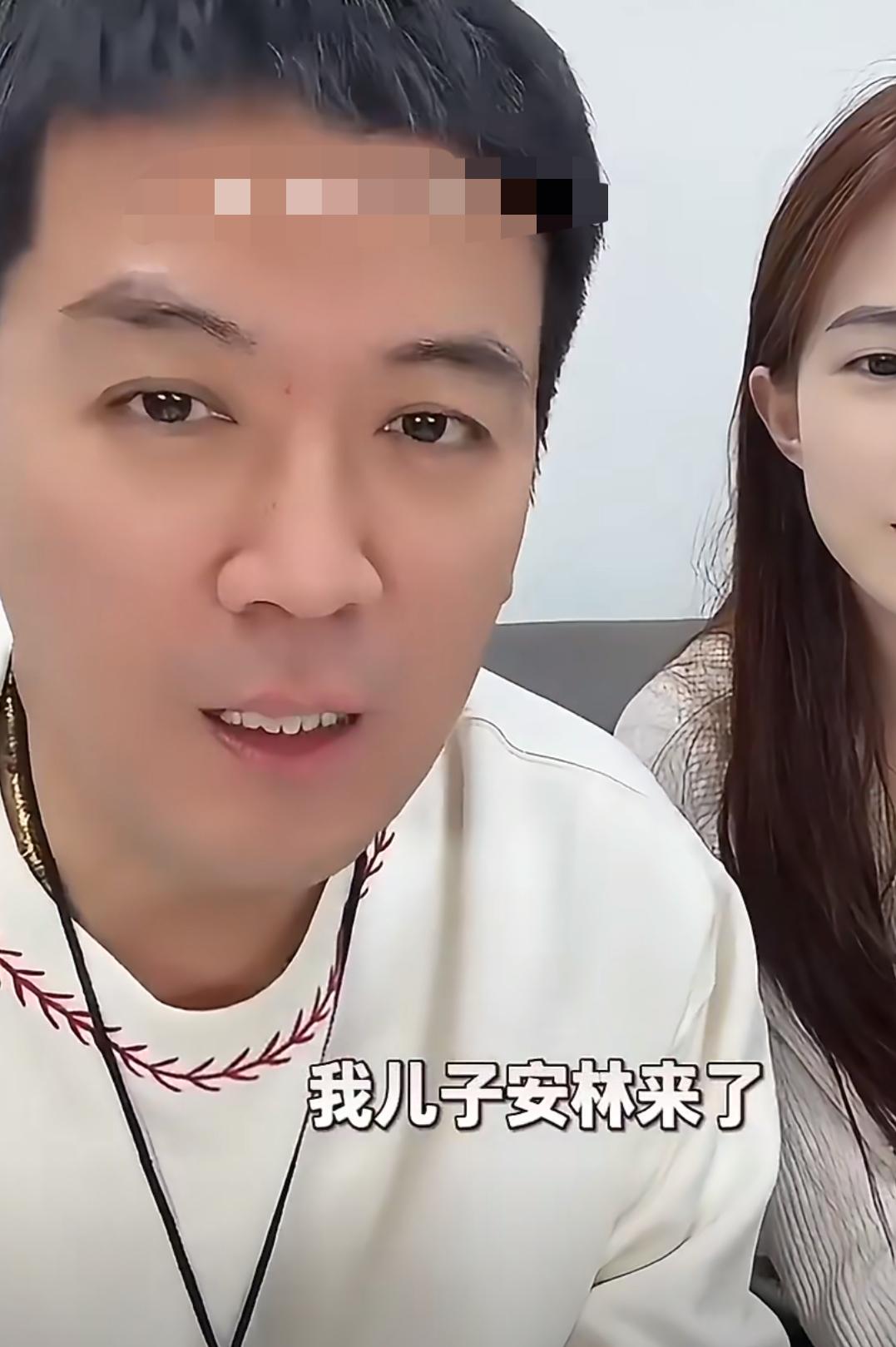 黄圣依让两个儿子监督杨子。这是要复合的节奏吗？杨子在直播中聊起黄圣依带大儿子