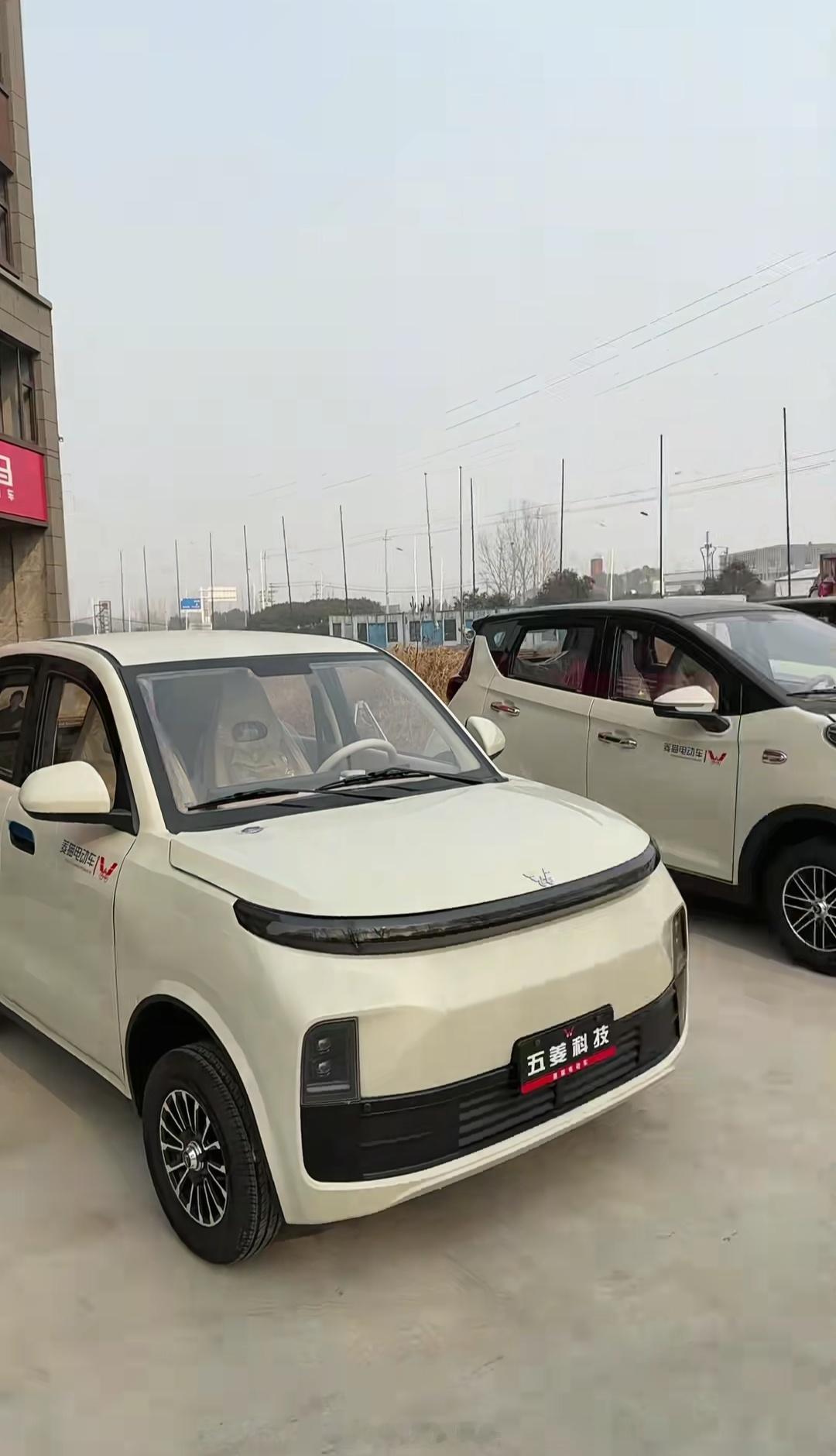 五菱都有山寨的，不仔细看都看不出来