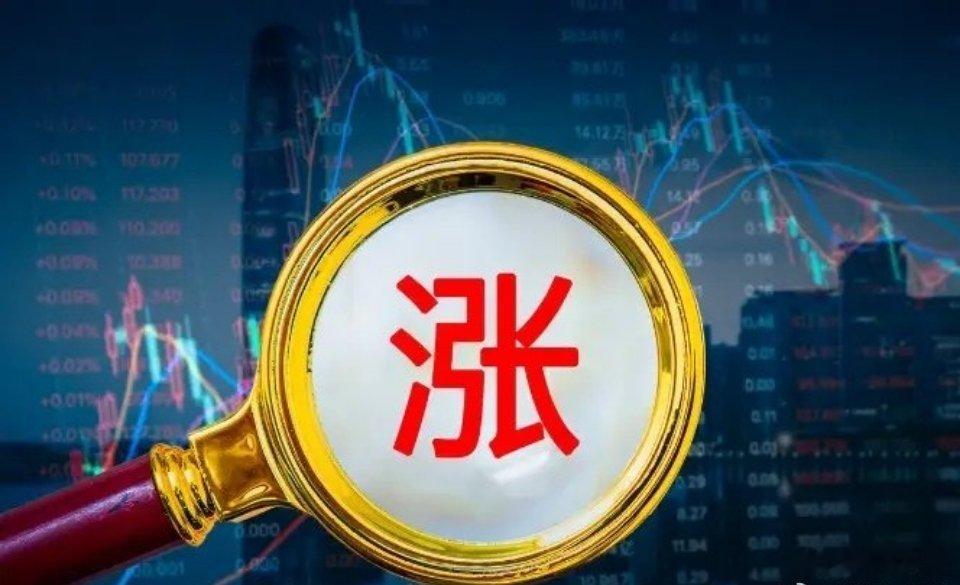 现在的市场就是这样残酷，涨得时候你的股可能不跟，但是一旦抱团股开始下跌，大多数个