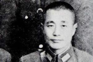 1949年1月11日，被俘的杜聿明被押到一处村庄，我军给他端上了红烧牛肉，马肝烧