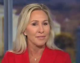 MAGA重要人物，曾是特朗普最忠诚的支持者但最近反目的马乔丽·泰勒·格林，在C