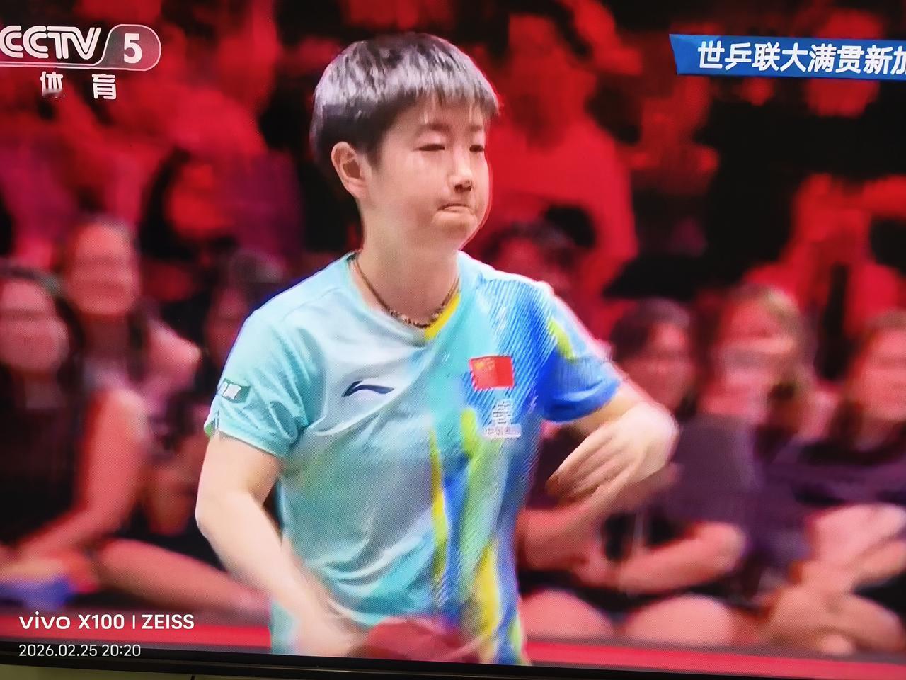 萨马拉🇷🇴真够磨叽的[捂脸哭]，第一局孙颖莎🇨🇳11-4先胜萨马拉🇷?