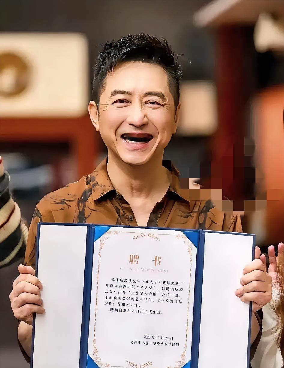 伊能静无语了她没想到自己的前夫庾澄庆会因为儿子恩利和秦昊走动的太近而吃醋。