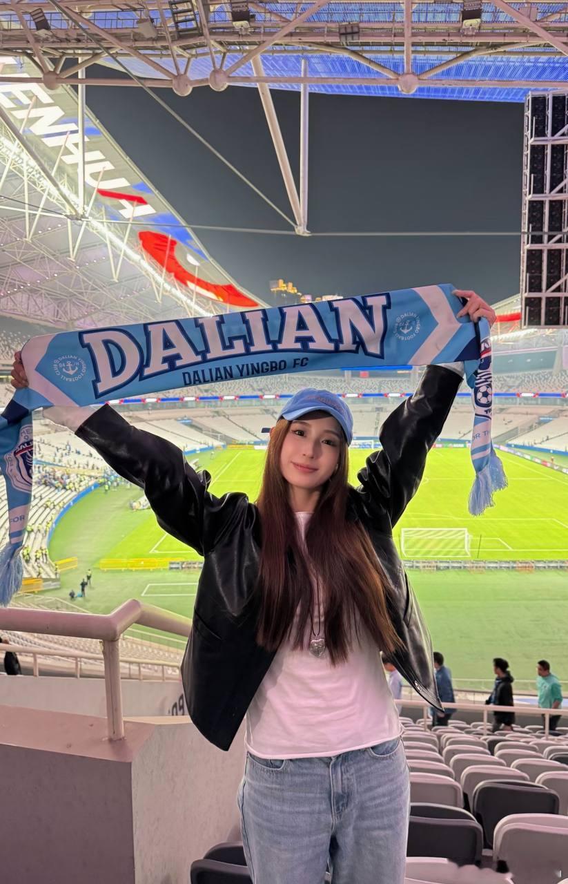 十月都黑完了，该红了吧？联赛：德甲016球队：奥格斯堡VS多特蒙德方向：让胜防