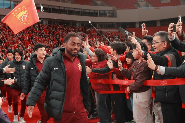 加布里埃尔: 在海港这一年很不容易, 最难忘德比进球