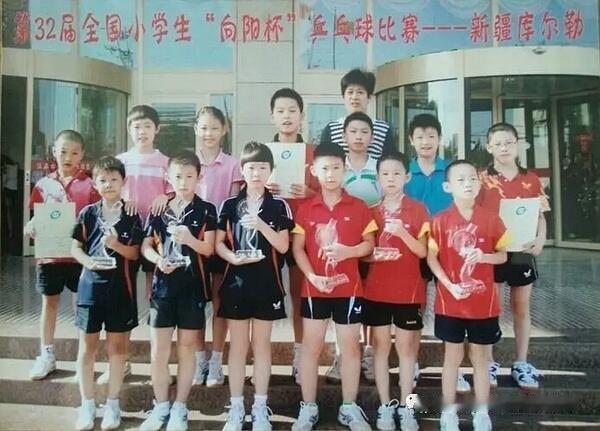 一点一点收集你的孩子气每一次翻看都会想起冲天炮的那个你从小到大从大到小一直都是特