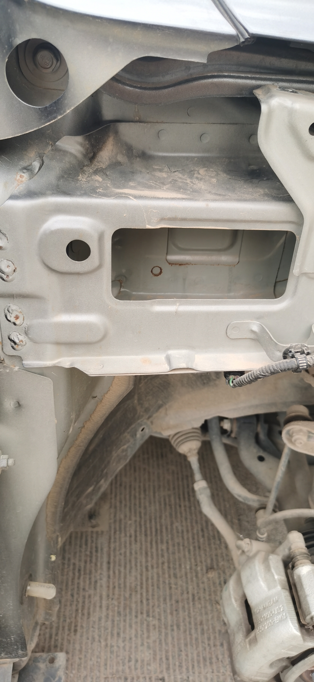 23款长安逸动23年8月份买的车，看到的地方生锈，看不到的地方还生锈！我真的服