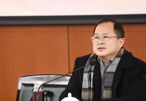 【专家百花齐放】国内专家层出不穷，除了张维为，沈逸等还有另外一种专家，那就是上