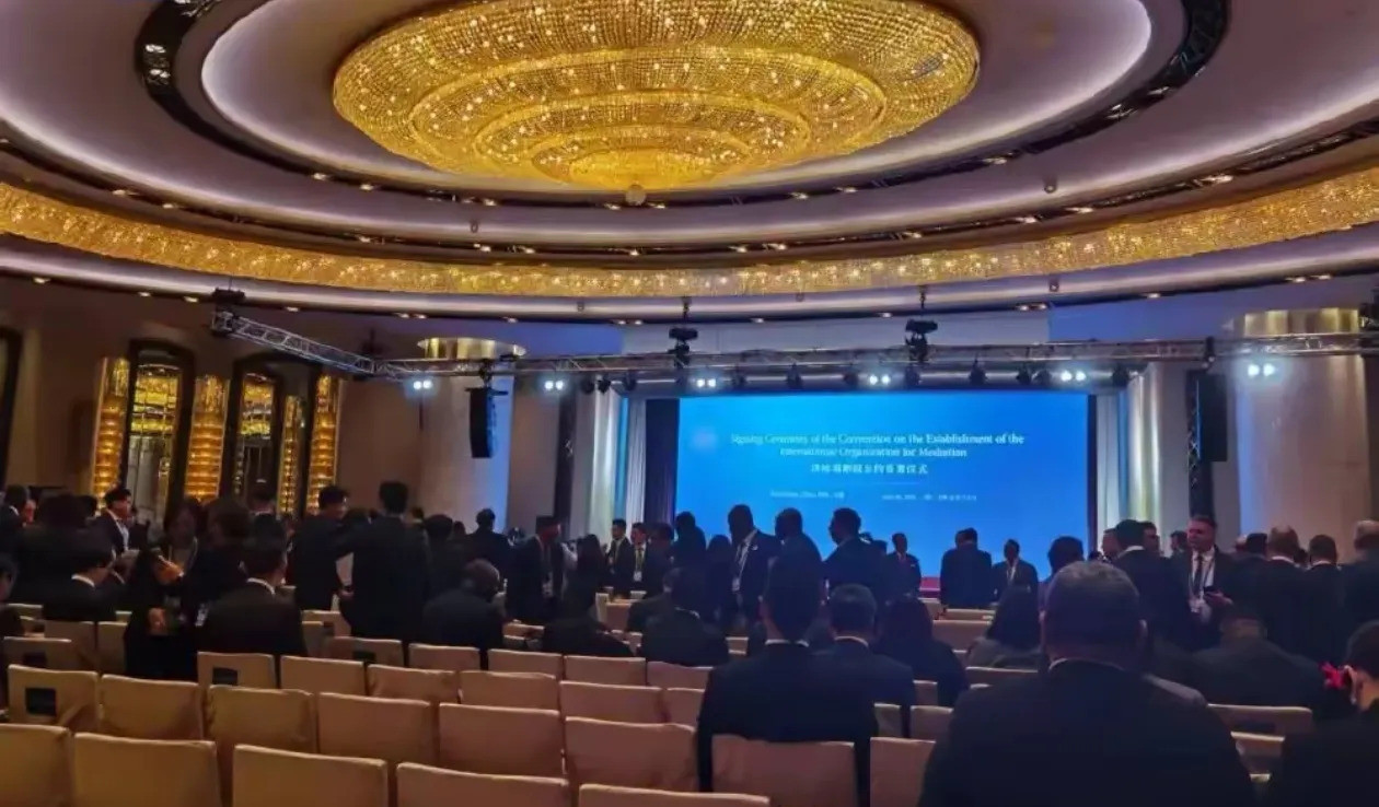 王毅说调解院在香港成立你绝对想不到，一个改变世界格局的大
