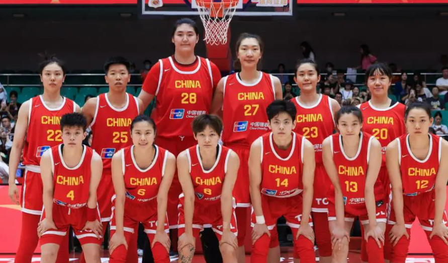 基本可以确定！2026年女篮世界杯中国女篮有4人不可缺席。1.李月汝2.