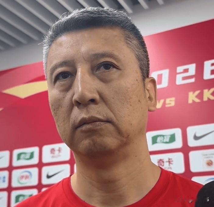 中国男篮加油！郭士强指导谈杨瀚森：“小杨再过几天会跟我们会合，进行训练和热身