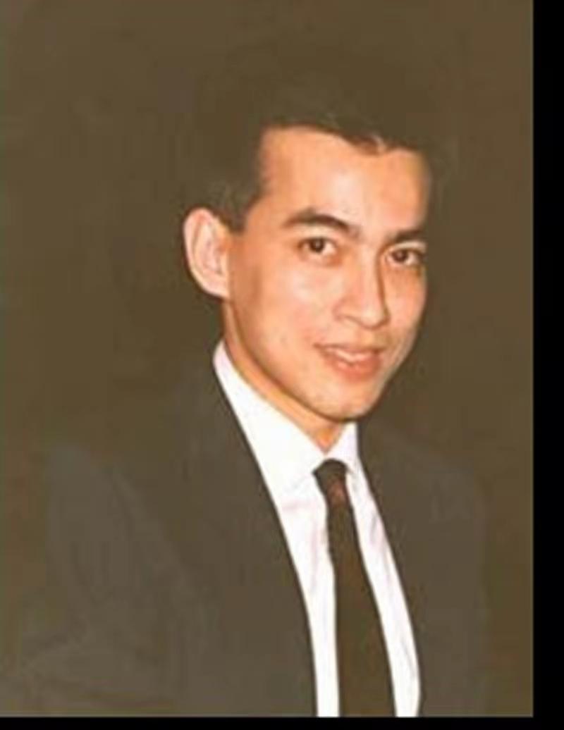 看看西哈莫尼国王，从小到大长得那么漂亮！西哈莫尼国王51岁加冕时还像一个漂亮的