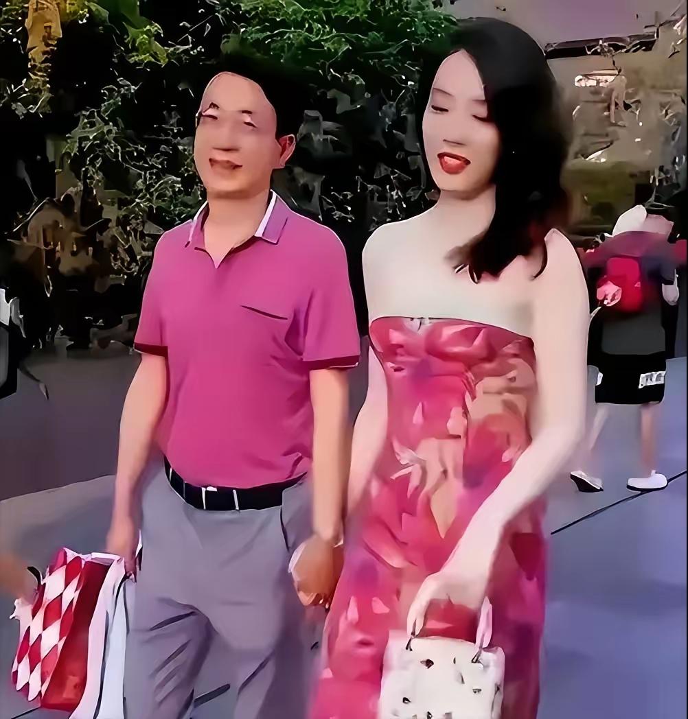 国企干部生活作风失范会带来怎样的连锁后果？成都太古里牵手事件，就是很有代表性的现