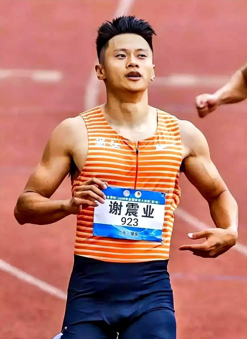 “亚洲200米之王”谢震业一辈子太值了！他不仅是第一位夺得过田径世界杯200米