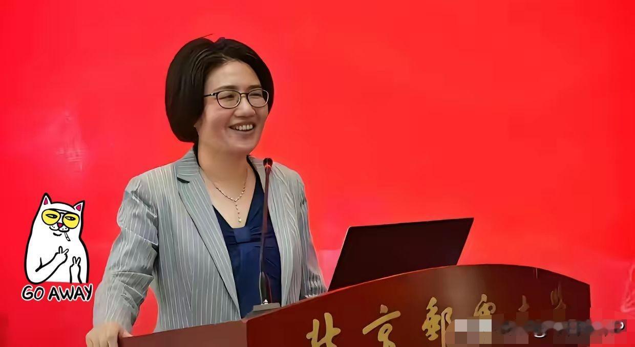 华为的成功，反而显示国家养了一群养尊处优的专家，他们拿着国家的高薪，不干实事，没