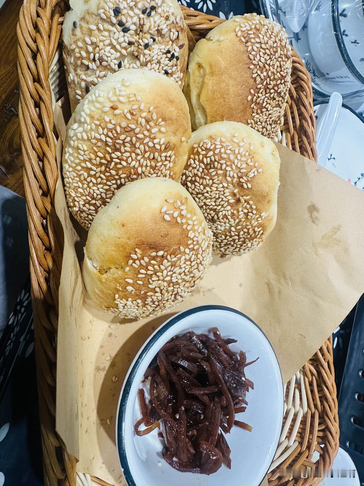 不来山东你们永远体会不到俺们山东人的大气。在山东你不需要担心你吃不饱，你要担心