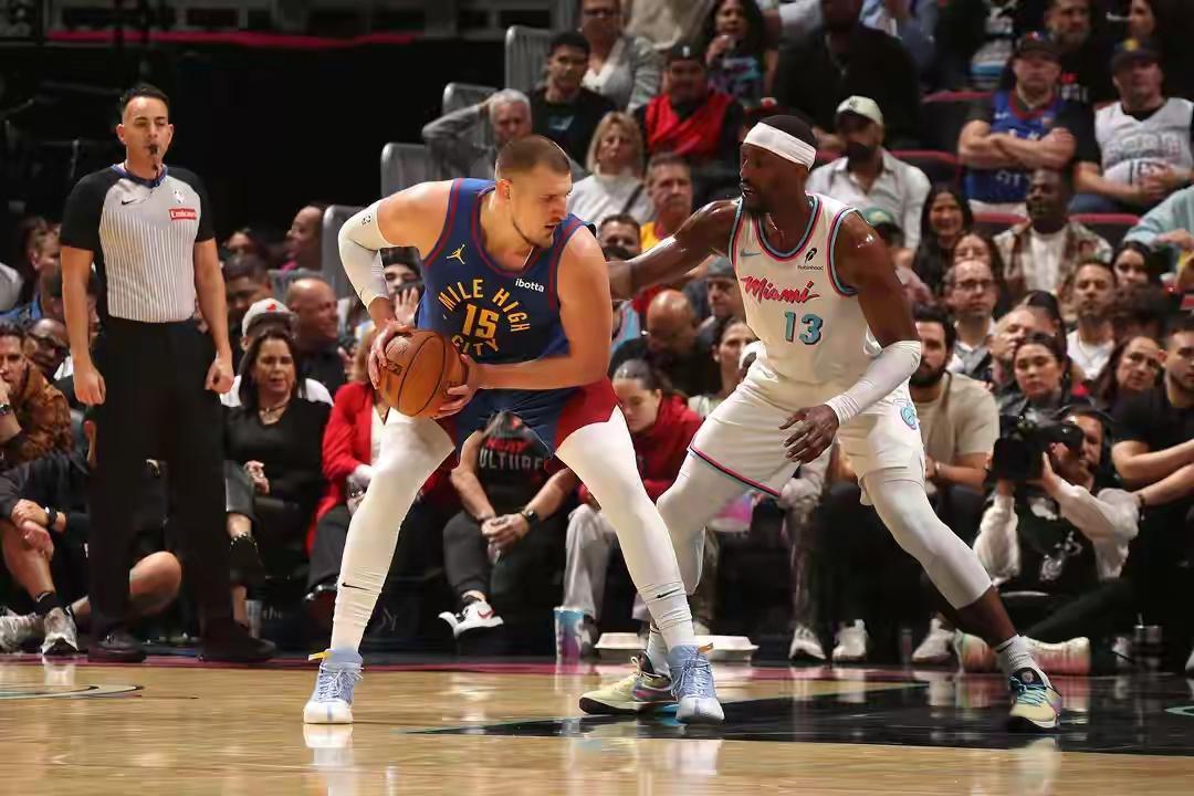 掘金队最失败的操作，留下年薪800万的纳吉，没有空间去做交易了。一、掘金薪资空