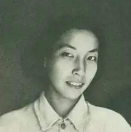 1979年，党组织派人找到浦安修，向她移交了补发给彭老总的48000元工资稿费及