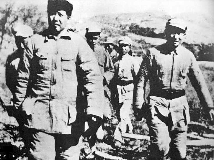 【一餐一饭当思来之不易：口袋烧鸡】1943年7月，毛主席专门抽空带着朱德、周恩