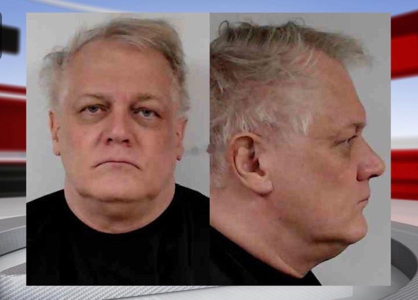 2月26日，美国司法部表示，65岁的前空军少校杰拉尔德·布朗因涉嫌非法为中国军方