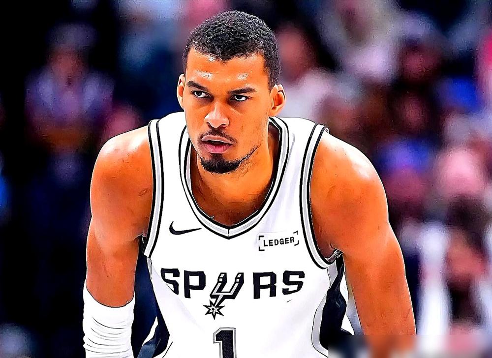 肋骨撞一下，奖杯全没了？就差一场，MVP和最佳防守球员可能全丢。4月7日对阵