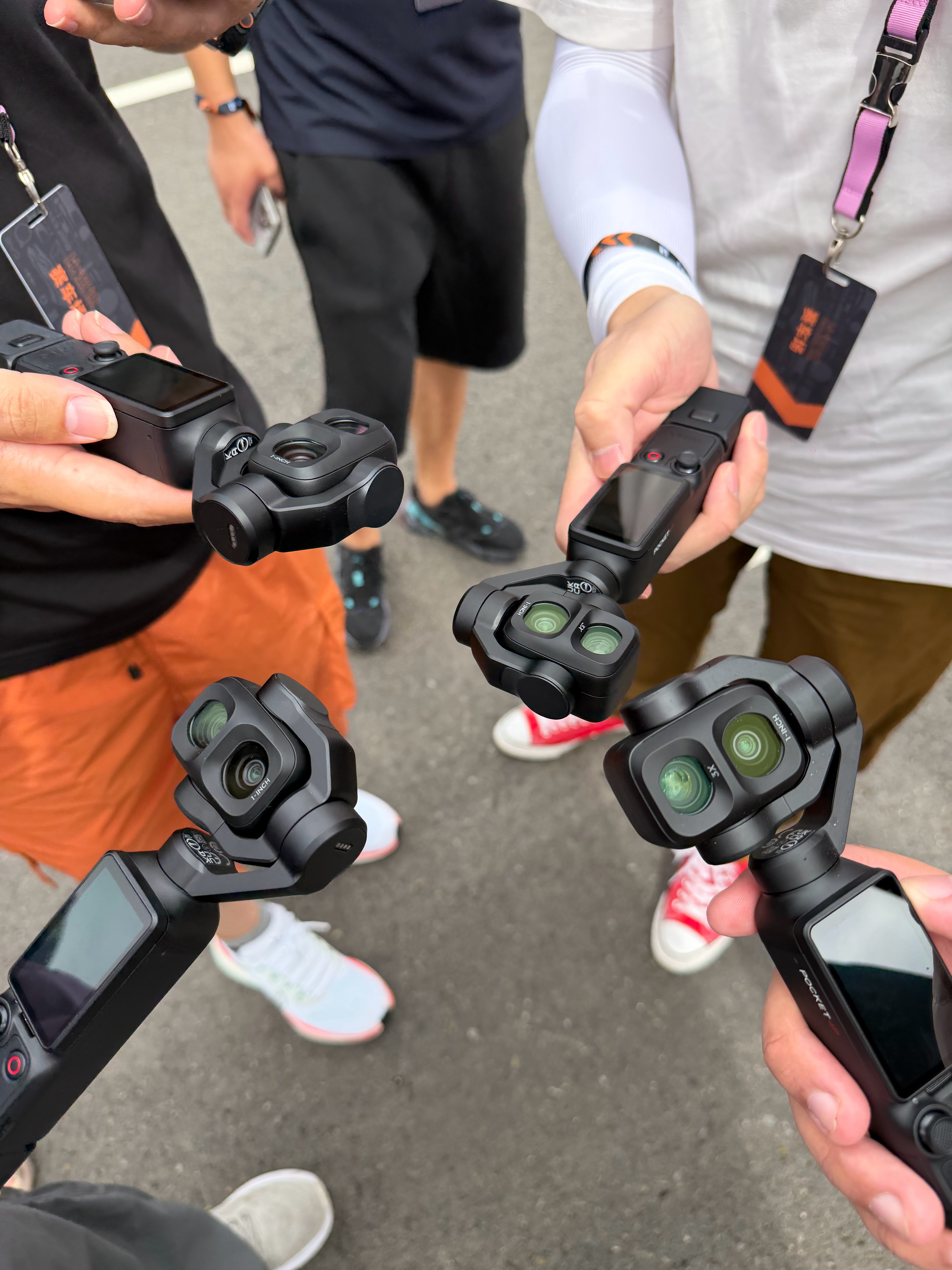 怎么回事，好几个买了大疆Pocket4Pro的朋友都要出掉换影石LunaUl