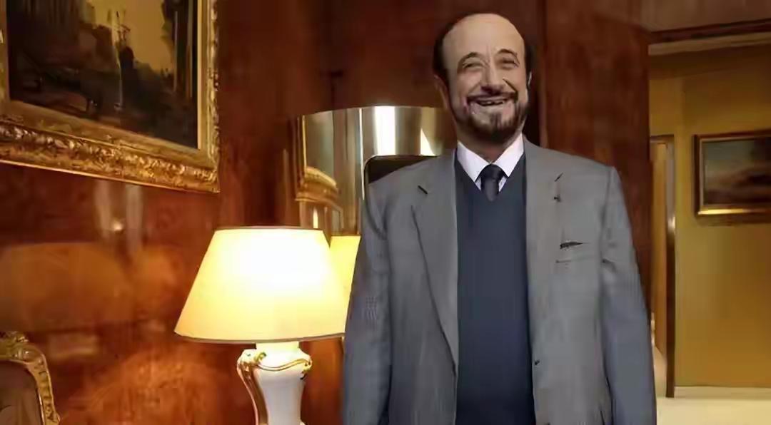 2024年12月份，反对派武装打入大马士革时，巴沙尔的叔叔里法特已经80多岁，跑