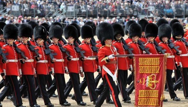美国靠得住？别逗了。韩国有钱买芯片，也得看中国脸色；日本挖矿靠澳洲，回头还得