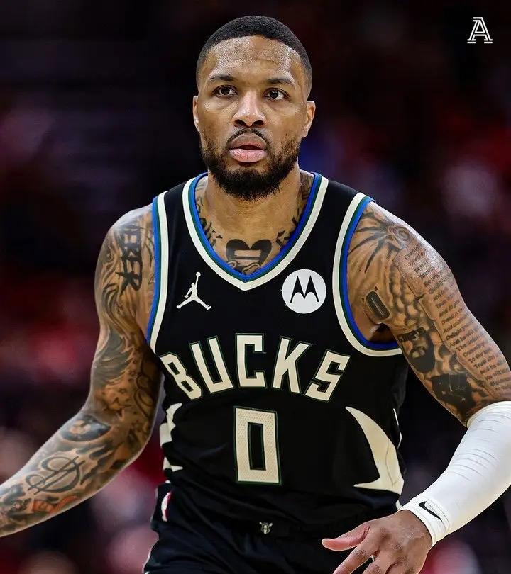 突然发现，独行侠阵容的天赋居然是NBA联盟是独一档的。比如：戴维斯——2012