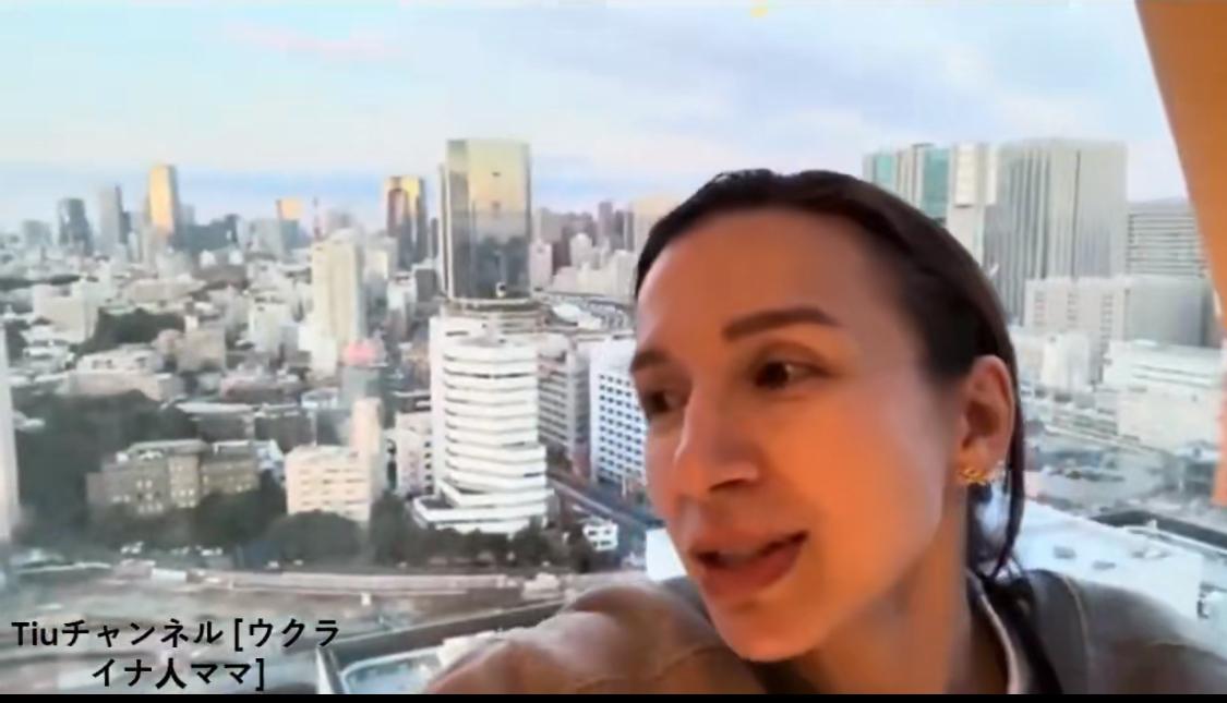 这个乌克兰女子说要带着她的日本丈夫移居到新德里，她说她十分看好印度的经济发展，觉