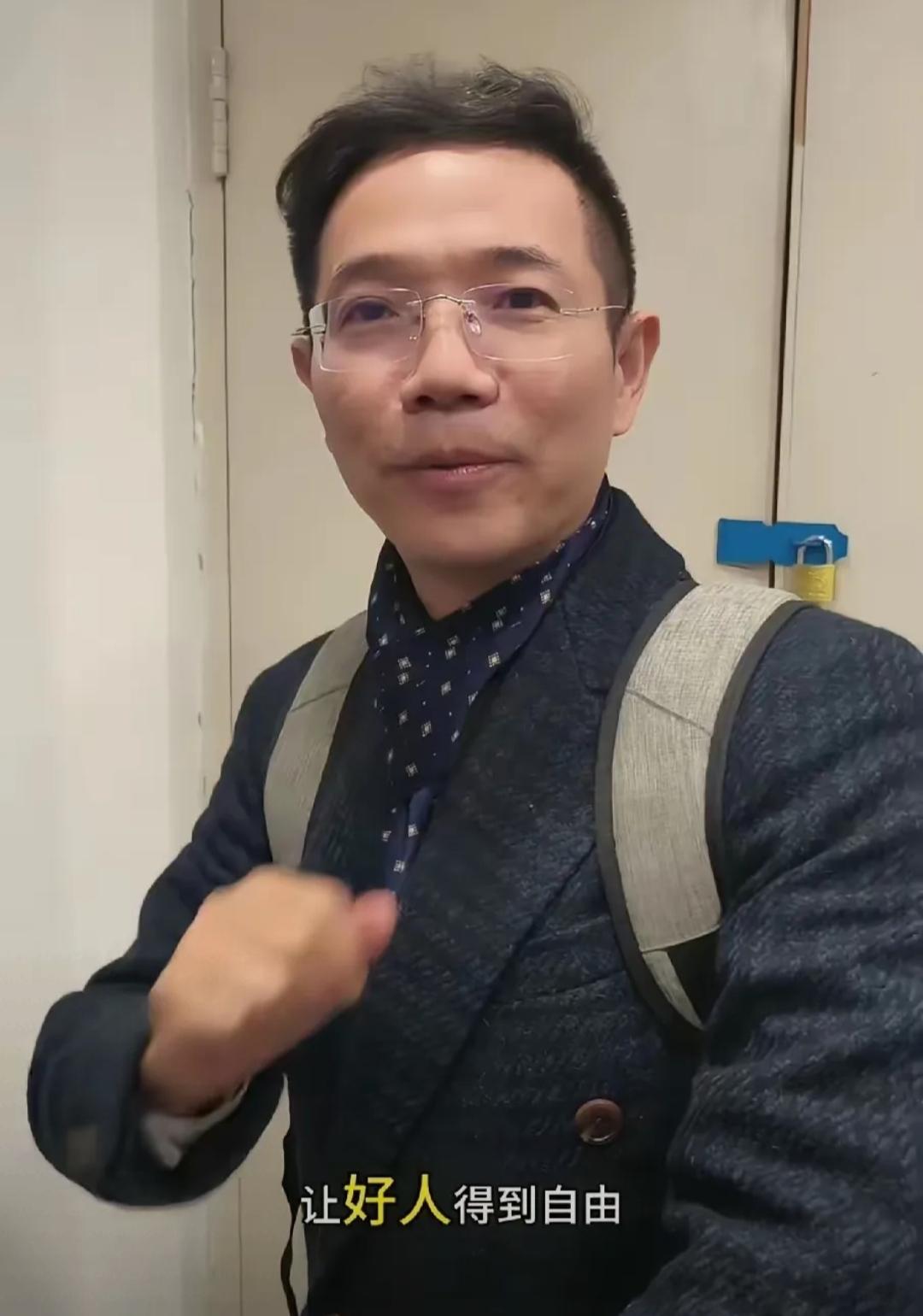 为正义执言却遭围殴李圣律师遇袭案宣判4名施暴者获刑！谁能想到，帮当事人