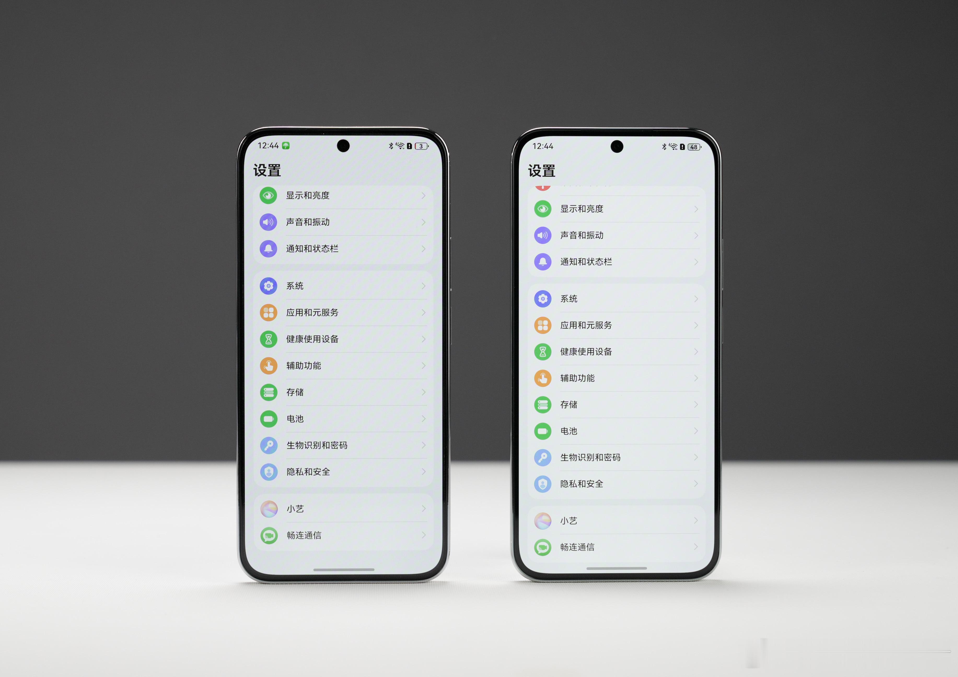 同为三星M14基材,你看的出来区别吗?左:iQOO15右:iPhone17P