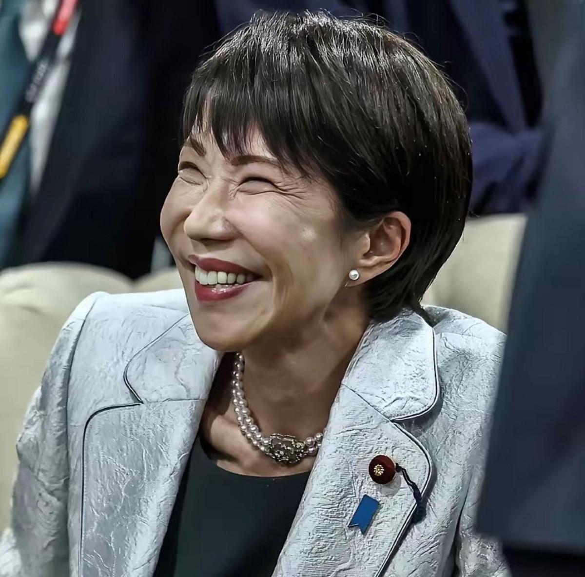 中国领空，凭什么让日本首相的专机飞过去？日媒立马喊“中方让步”！一架日本首相专