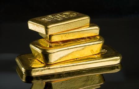 金价：大伙不用干等了？不出意外的话，金价或将复刻历史行情！不少人最近天天扒着