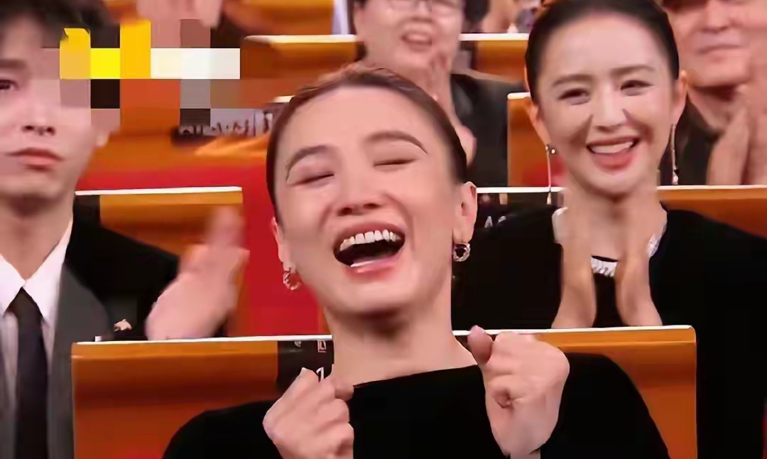 宋佳两夺金鸡影后惹众怒，倪萍下场开撕金鸡奖：十二年了，还欠章子怡一个影后！