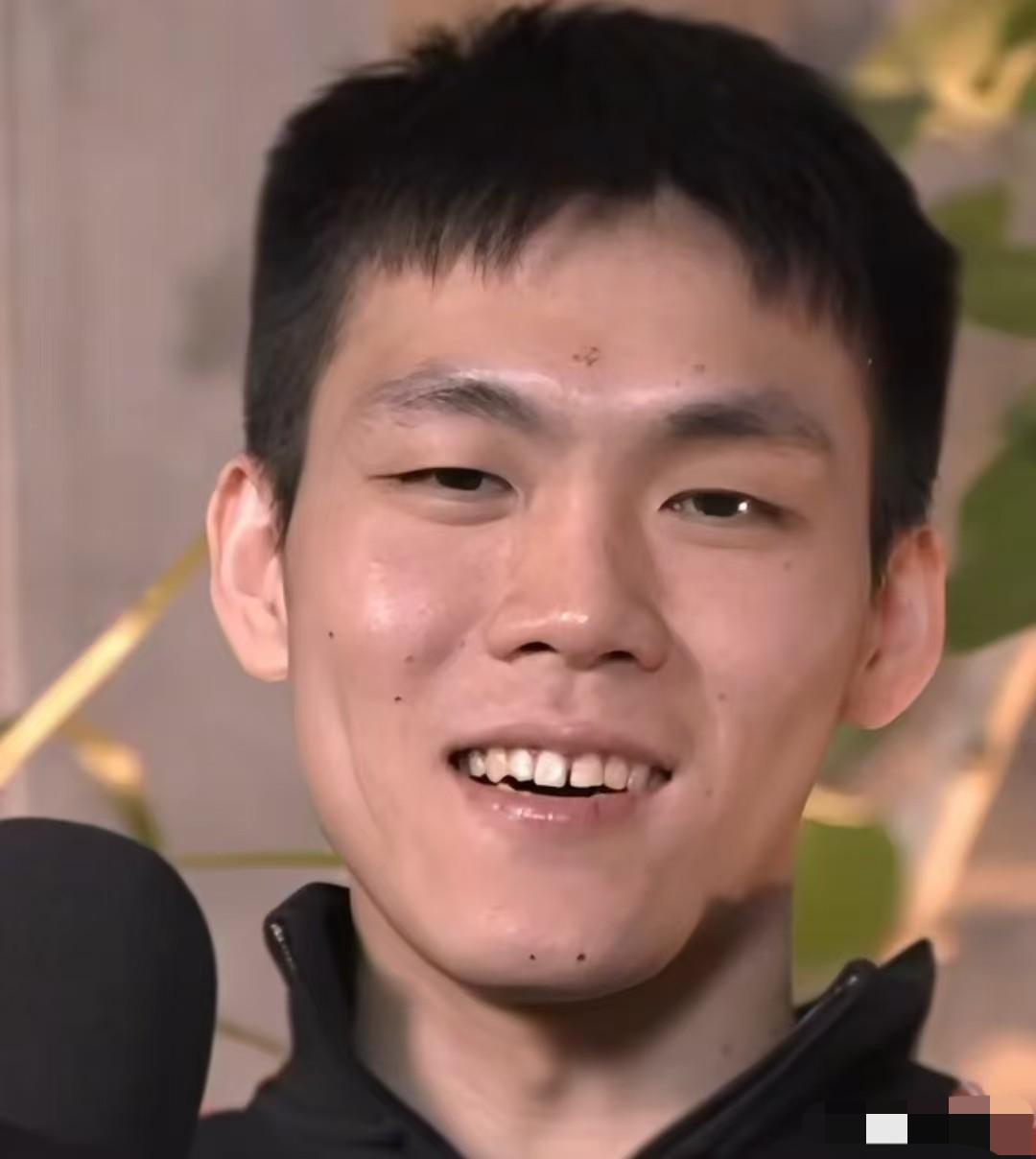 庞峥麟谈:最终入选12人名单！“非常荣幸，感谢教练组的认可与信任，为国家队效